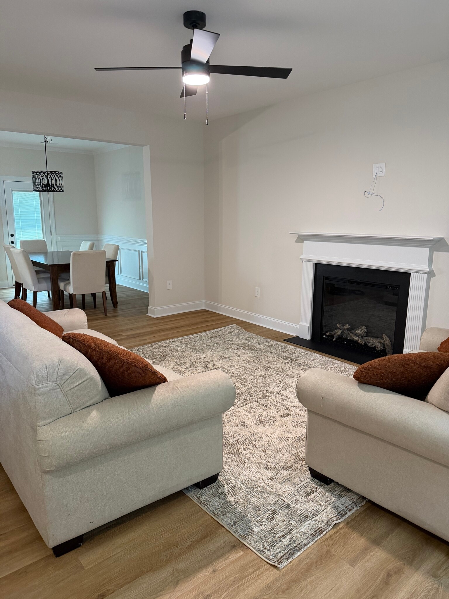 Living room - 765 Union St