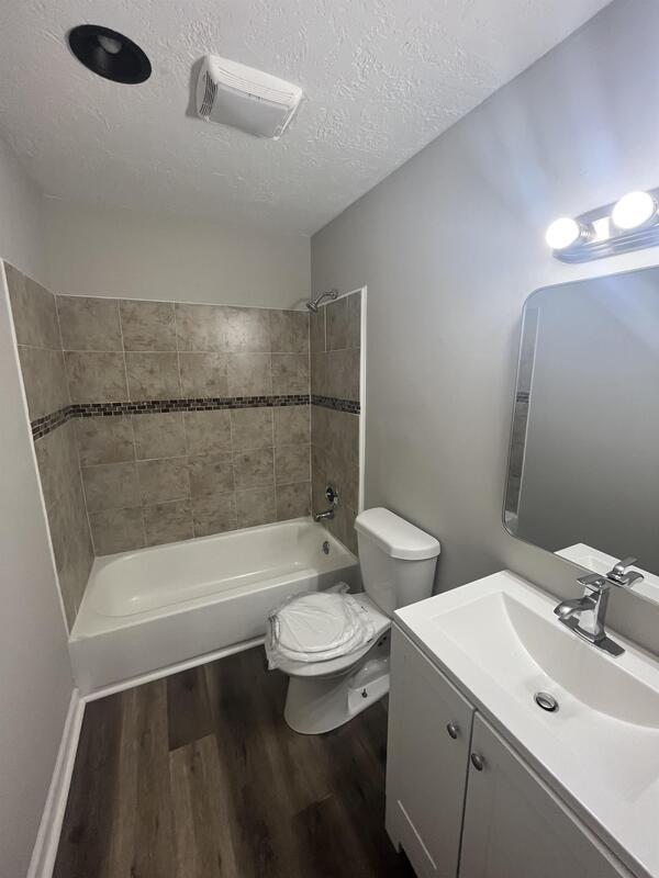 Building Photo - 24630 Alberton Rd