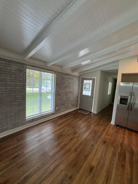 Building Photo - 8820 Manoo Pl