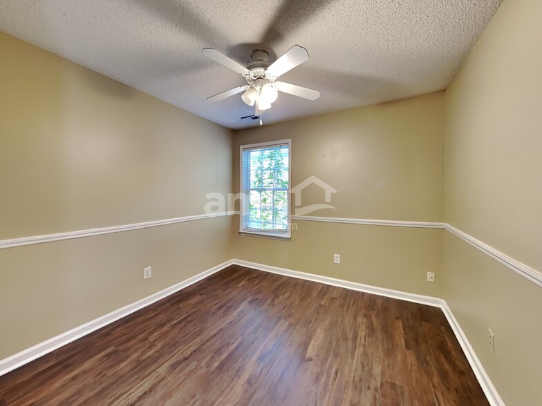 Building Photo - 1103 Poplar Ridge Rd