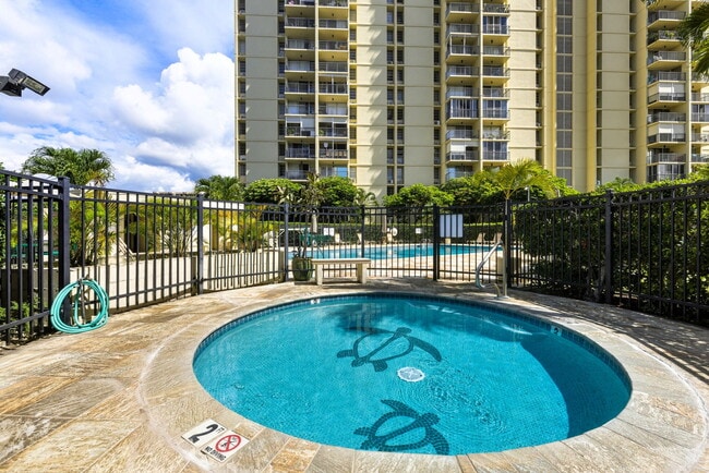 Building Photo - 3161 Ala Ilima St