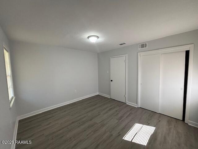 Building Photo - 8447 S Parkland Dr