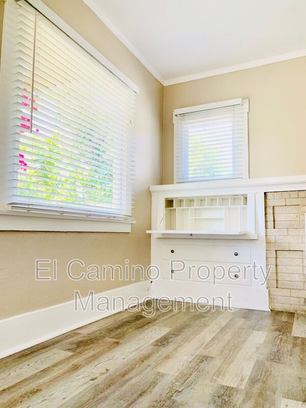 Building Photo - 5758 Pickering Ave