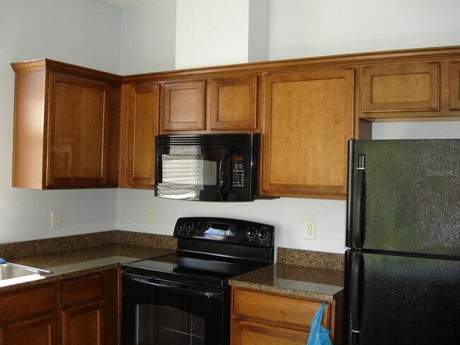 Building Photo - 9630 Baton Rouge Ln