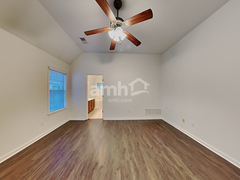 Building Photo - 1679 Farkleberry Dr