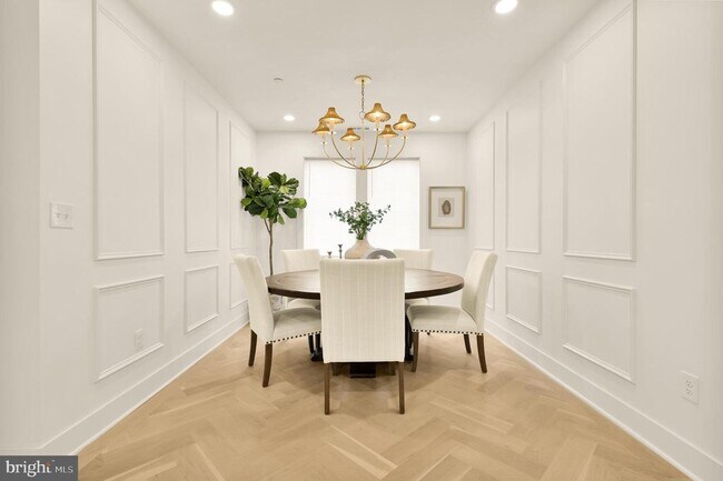 Building Photo - 1706 Bay St SE