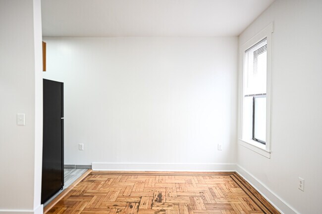 Interior Photo - 266 4th Ave, LLC