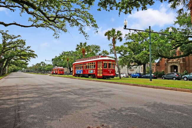 Building Photo - 4327 Canal St