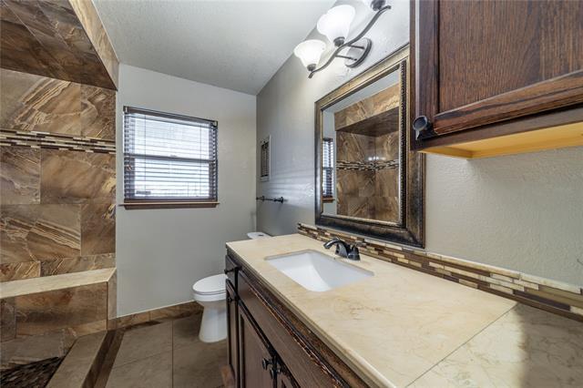 Building Photo - 2605 San Medina Ave