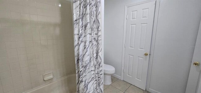 Building Photo - 669 Royalty Ct
