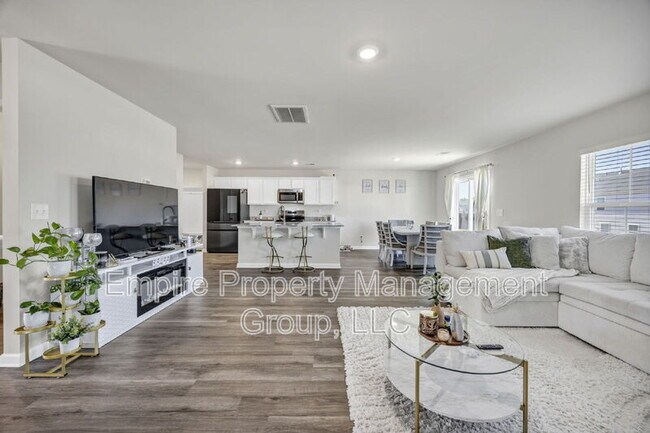 Building Photo - 706 Common Widgeon Wy