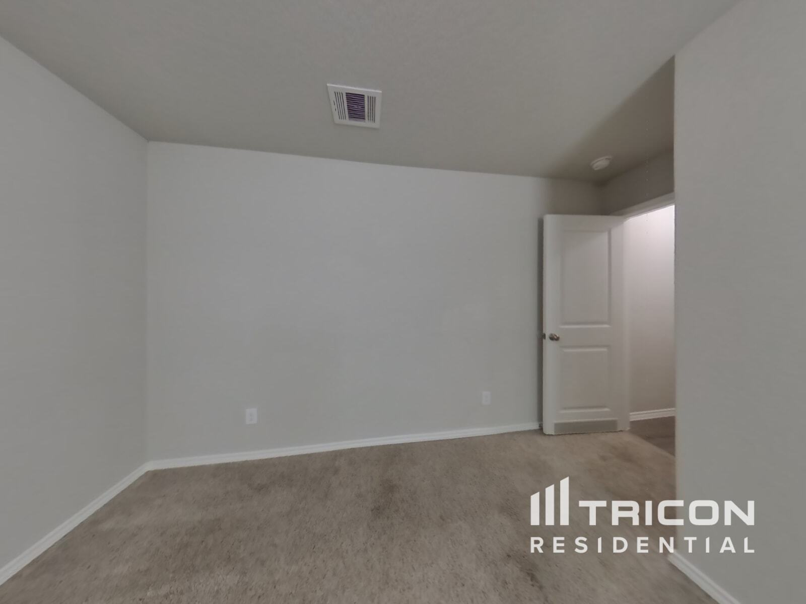 Building Photo - 4930 Everett Loop