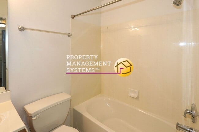 Building Photo - 10505