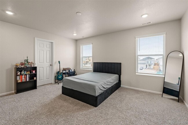 Building Photo - 11437 Splake St