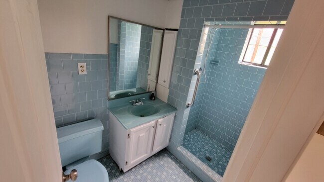 Building Photo - 340 Potomac Ave