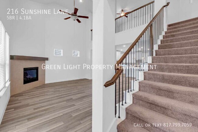 Building Photo - 216 Sunshine Ln