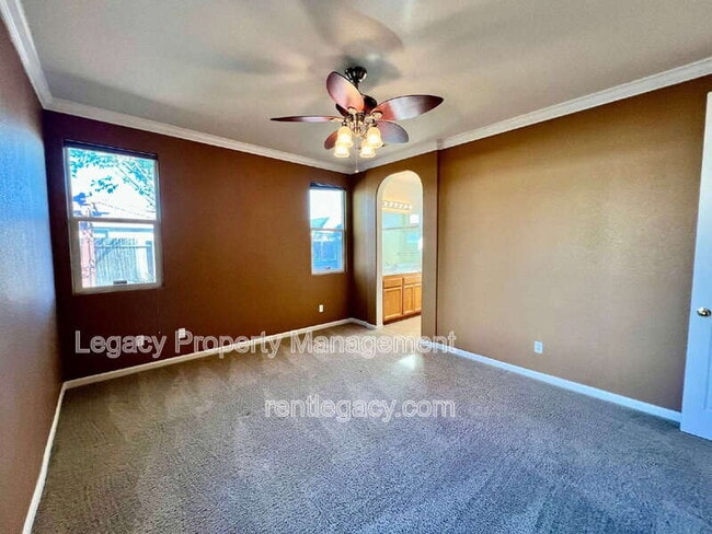 Building Photo - 1843 Dawnelle Way