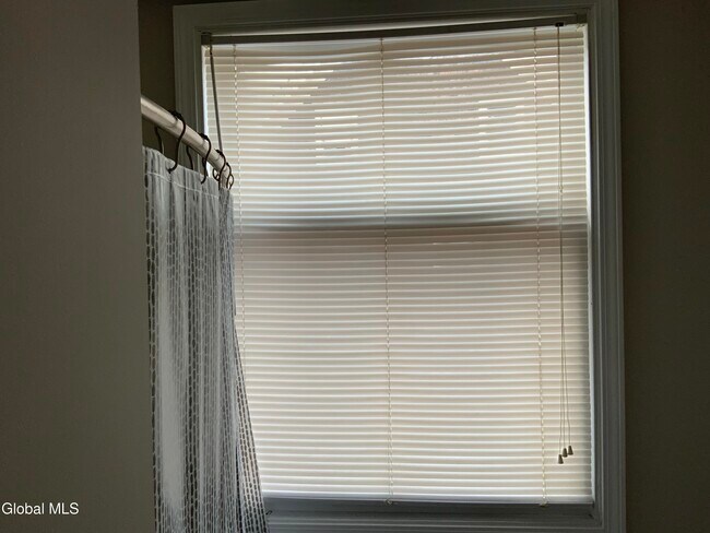 Building Photo - 1238 Union St