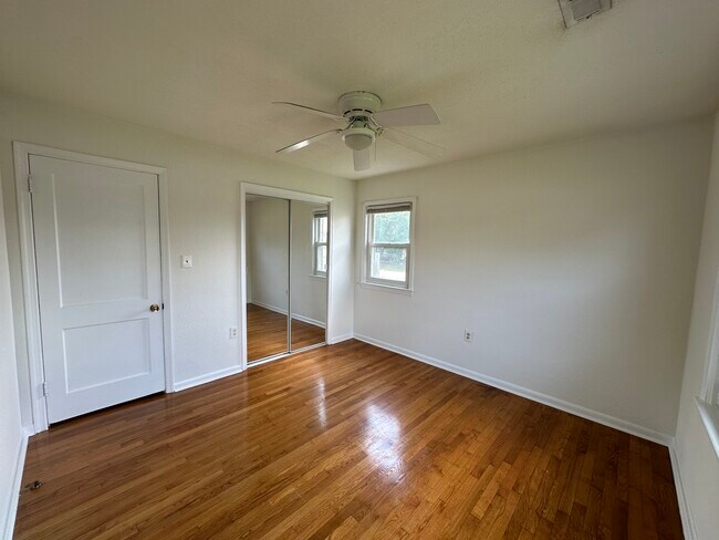 Building Photo - 752 Kempsville Rd