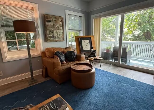 Building Photo - 918 Southard St