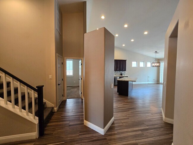Building Photo - Unique Summerlin Home!