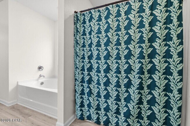 Building Photo - 6587 Kettles St