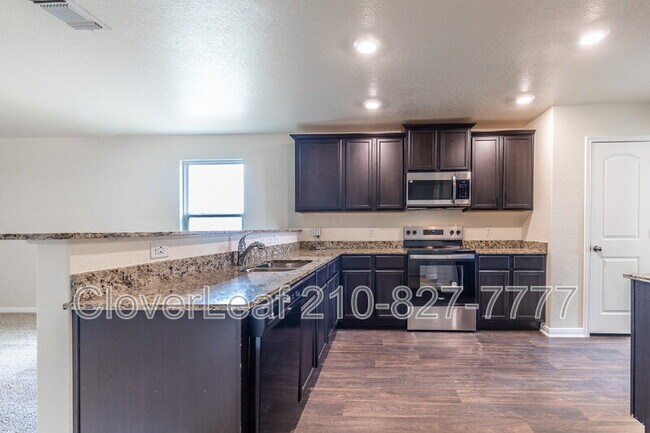Building Photo - 15266 Snug Harbor Way