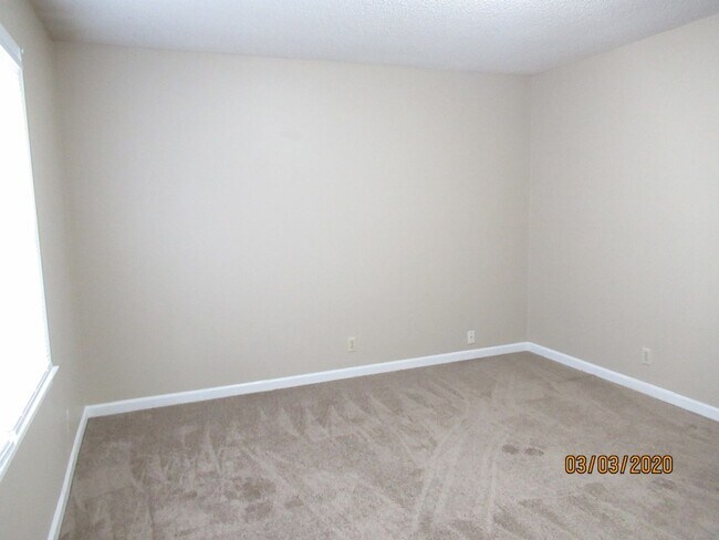 Building Photo - Mallwood Subdivision