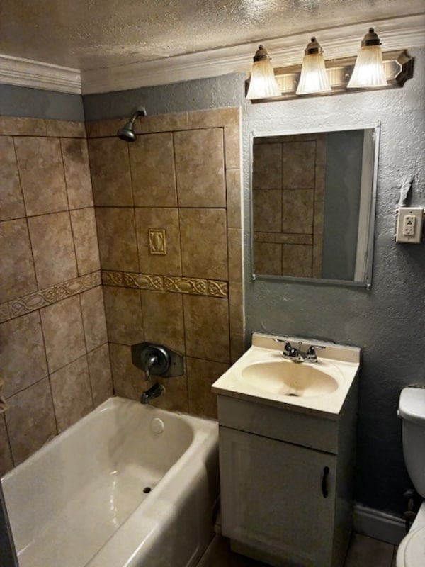 Building Photo - 311 W Ashley St