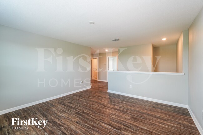 Building Photo - 9624 Sage Creek Dr