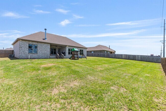 Building Photo - 107 Driftwood Ct