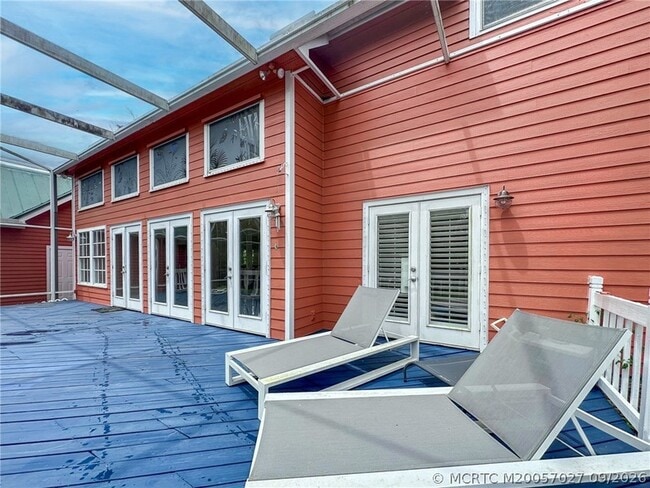 Building Photo - 521 SW Marion Ct