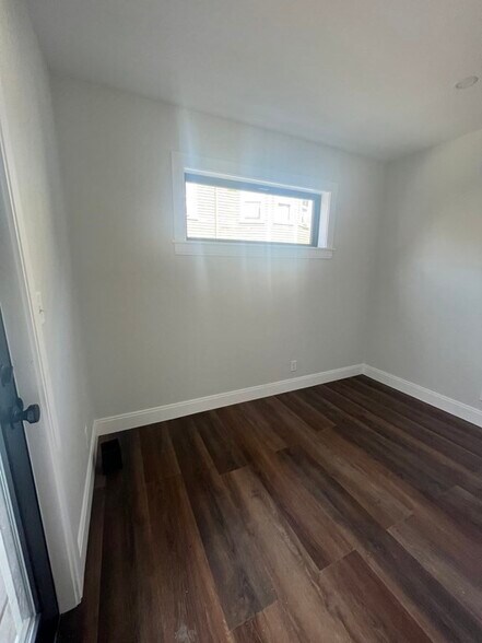 Building Photo - 25 Atkins St