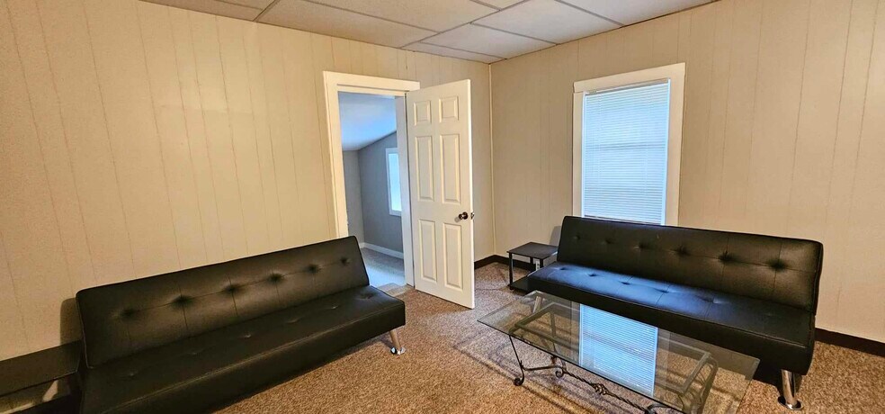 Building Photo - 17 Frank St