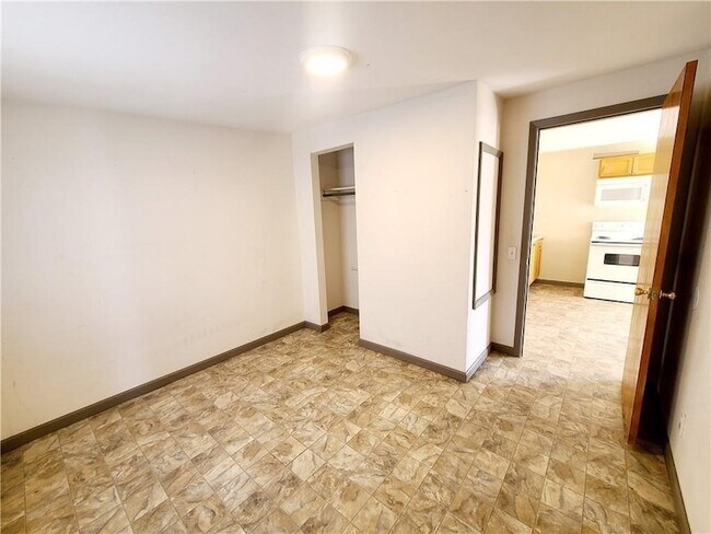 Building Photo - 309 Hackberry St