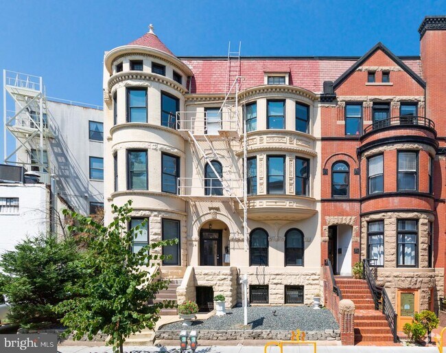 Building Photo - 1724 20th St NW
