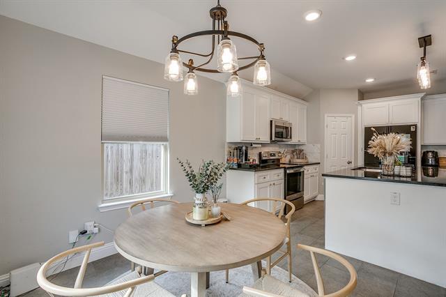 Building Photo - 5617 Kilpatrick Ave