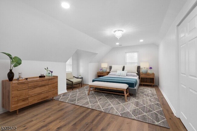 Building Photo - 141 Crosby Ave