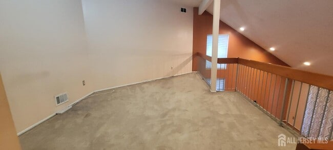 Building Photo - 24 Cotoneaster Ct
