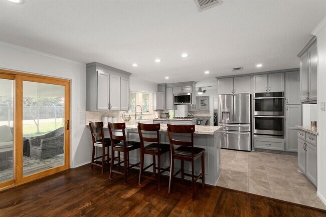 Building Photo - 11433 Ash Creek Dr