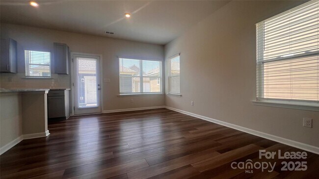 Building Photo - 8110 Whitegrove Rd
