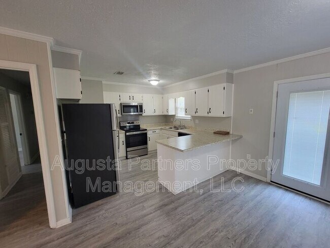 Building Photo - 156 Griswood Dr