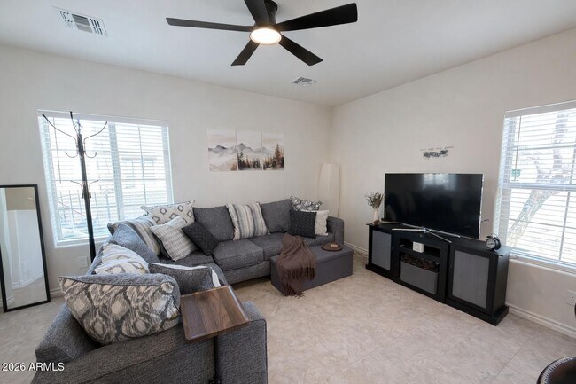 Building Photo - 854 S San Marcos Dr