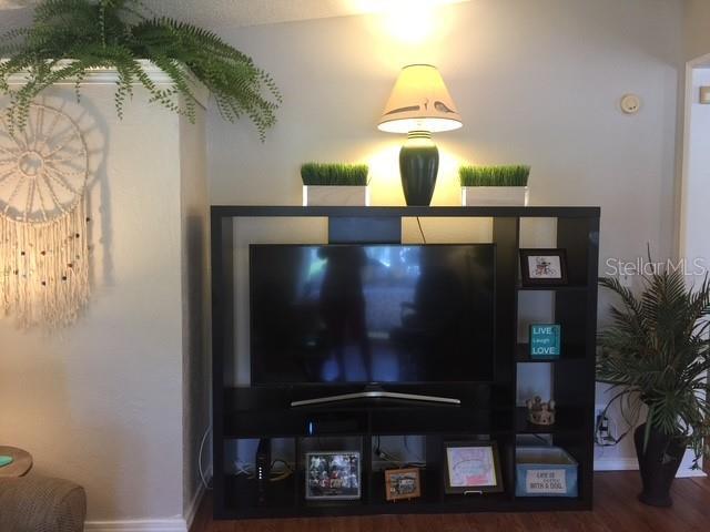 Building Photo - 1215 Panama Pl