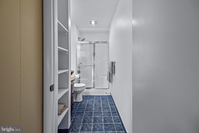 Building Photo - 7261 Dockside Ln