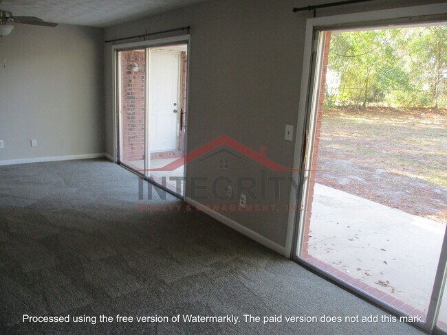 Building Photo - 3 Bed/ 2 Bath in Orange Park, FL