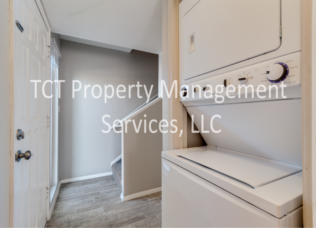 Building Photo - Updated 2 bedroom in Tempe!
