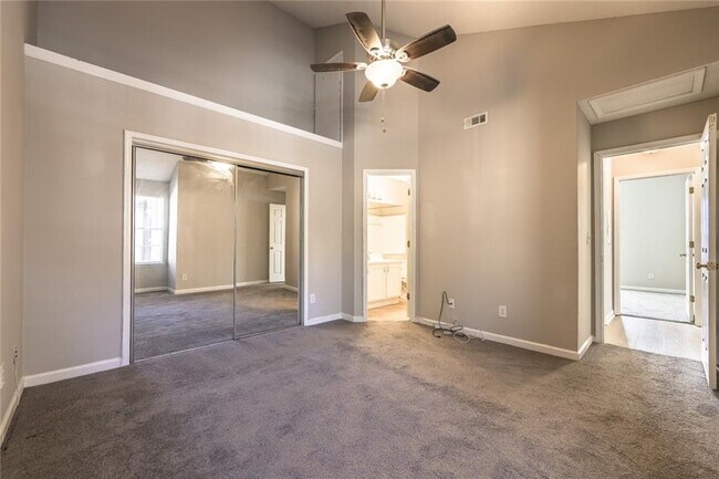 Building Photo - 1107 Sandy Ln Dr