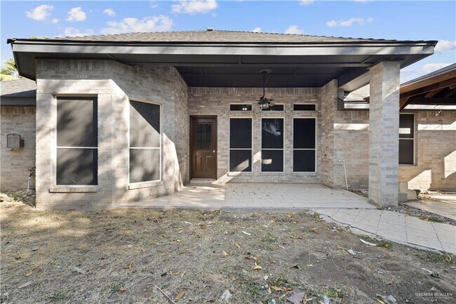 Building Photo - 38 Kiwi Ave