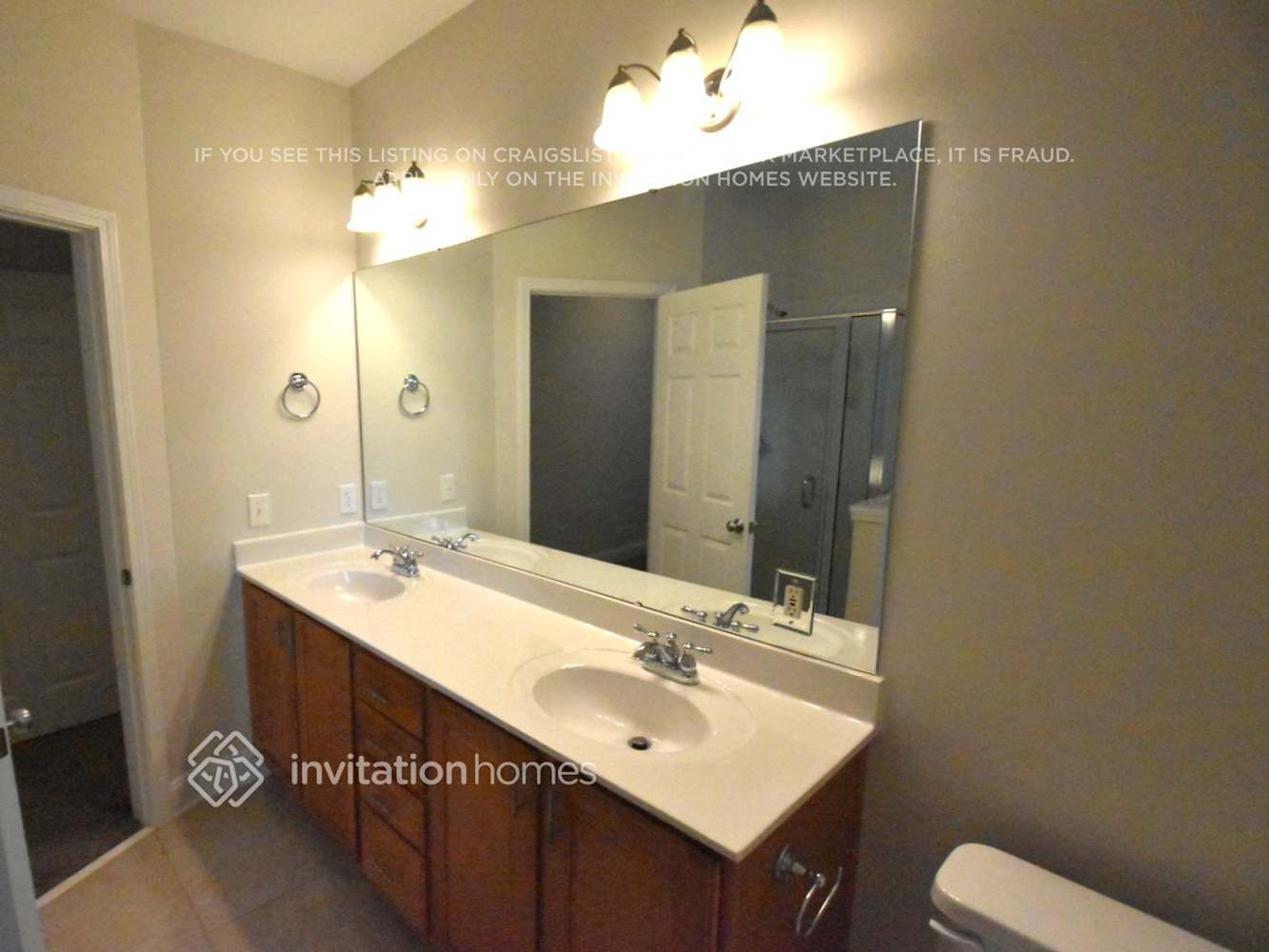 Building Photo - 136 Elizabeth Hearth Rd